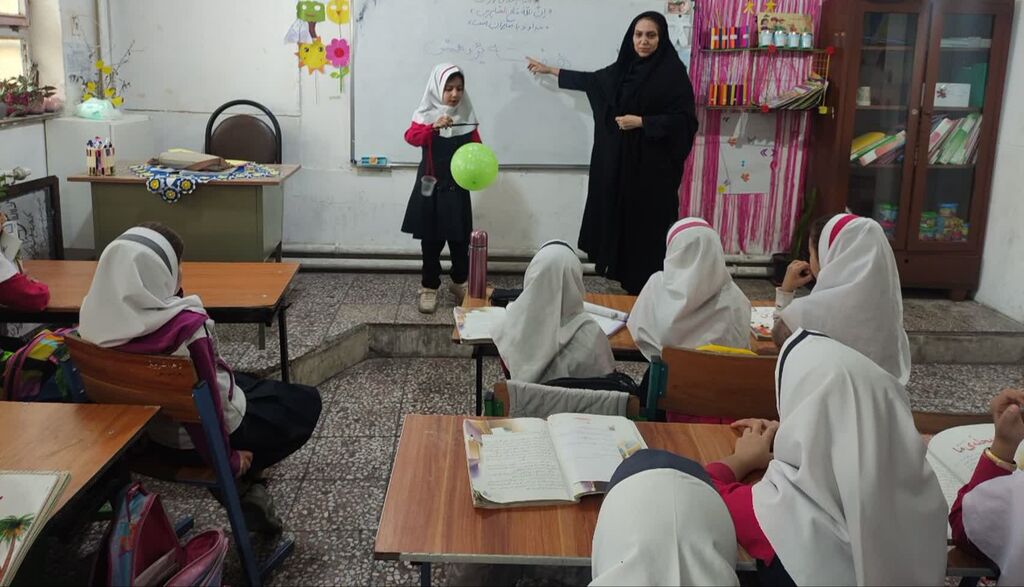 مرکز قصرشیرین با برنامه‌های هفته پژوهش در مدارس