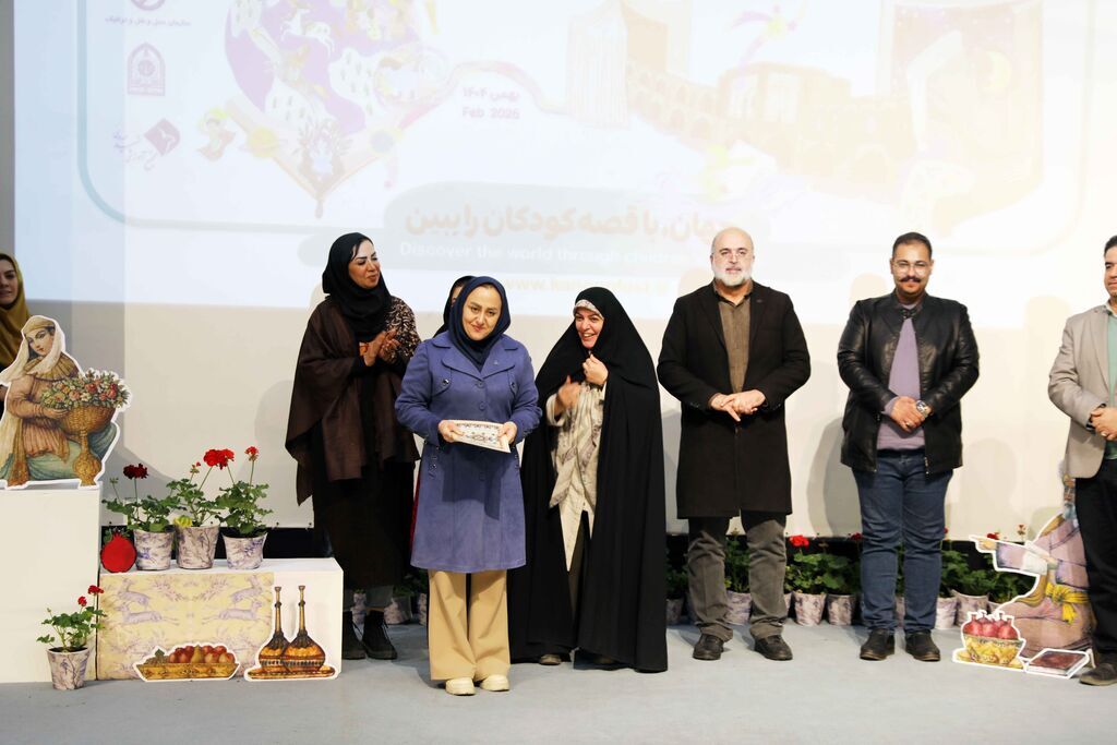 بیست و  هفتمین جشنواره بین‌المللی قصه‌گویی استان برگزیدگان خود را شناخت