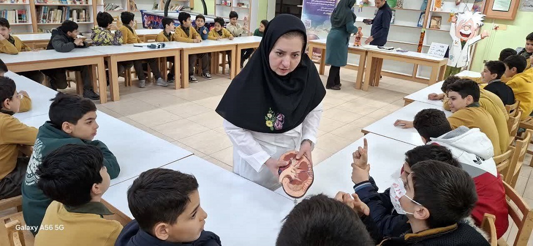 هفته پژوهش در مرکز علوم و فناوریهای نوین اصفهان