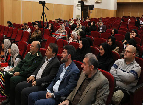 برپایی نمایشگاه هنرهای تجسمی«ایرانِ من» در کانون رشت