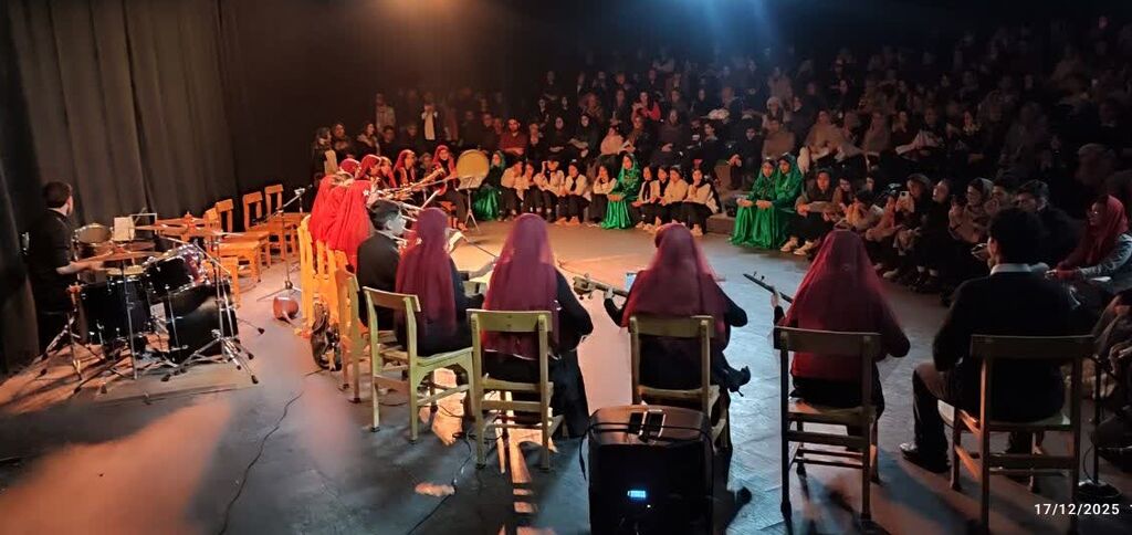 روایت  بلند ترین شب سال در مراکز  فرهنگی هنری کانون