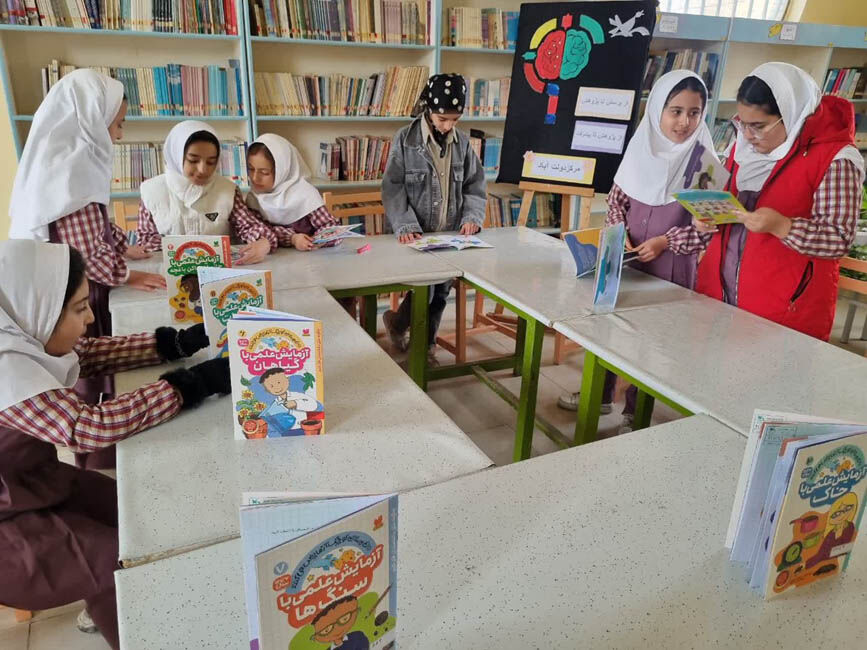 برنامههای علمی فرهنگی هفته پژوهش در مراکز کانون اردبیل اجرا شد