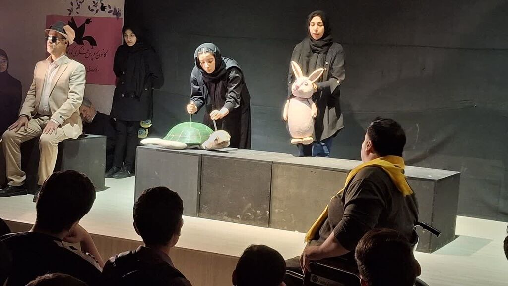 نمایش «هاپولری» کانون گنبدکاووس به جشنواره منطقه‌ای کاسپین راه یافت