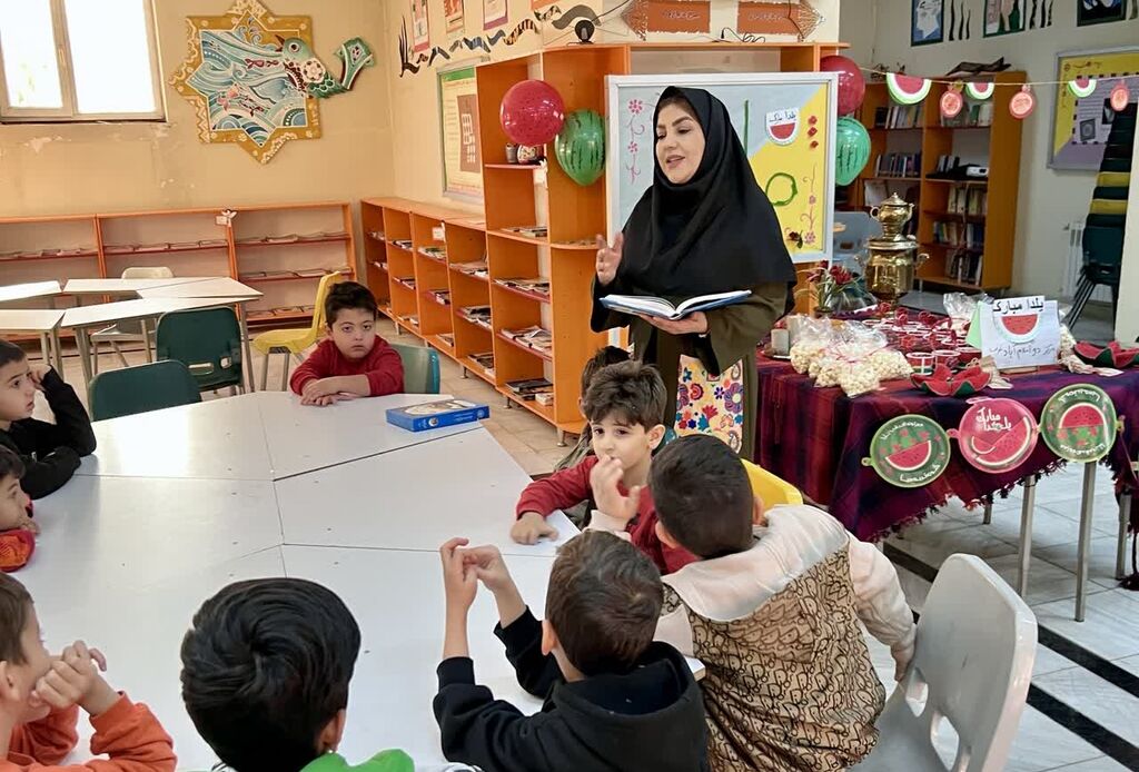 مرکز شماره ۲ اسلامآباد غرب یلدای مادرانه را برگزار کرد