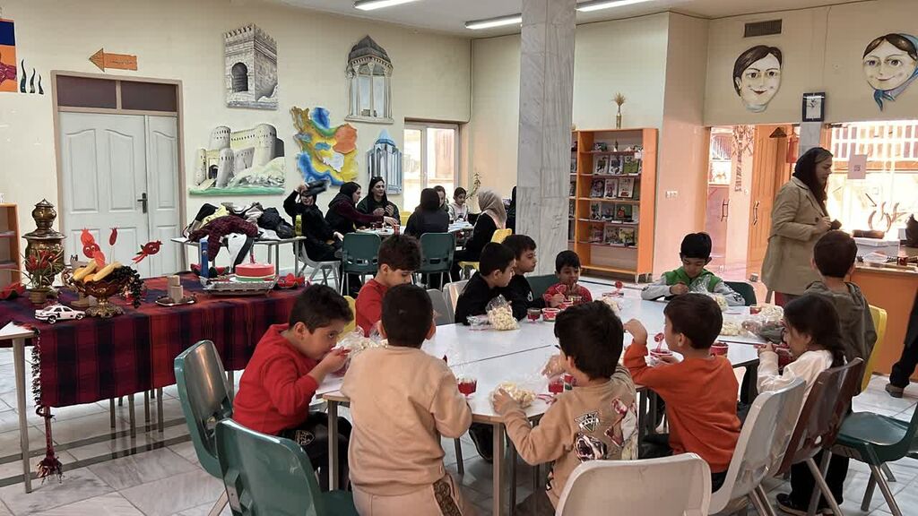 مرکز شماره ۲ اسلامآباد غرب یلدای مادرانه را برگزار کرد