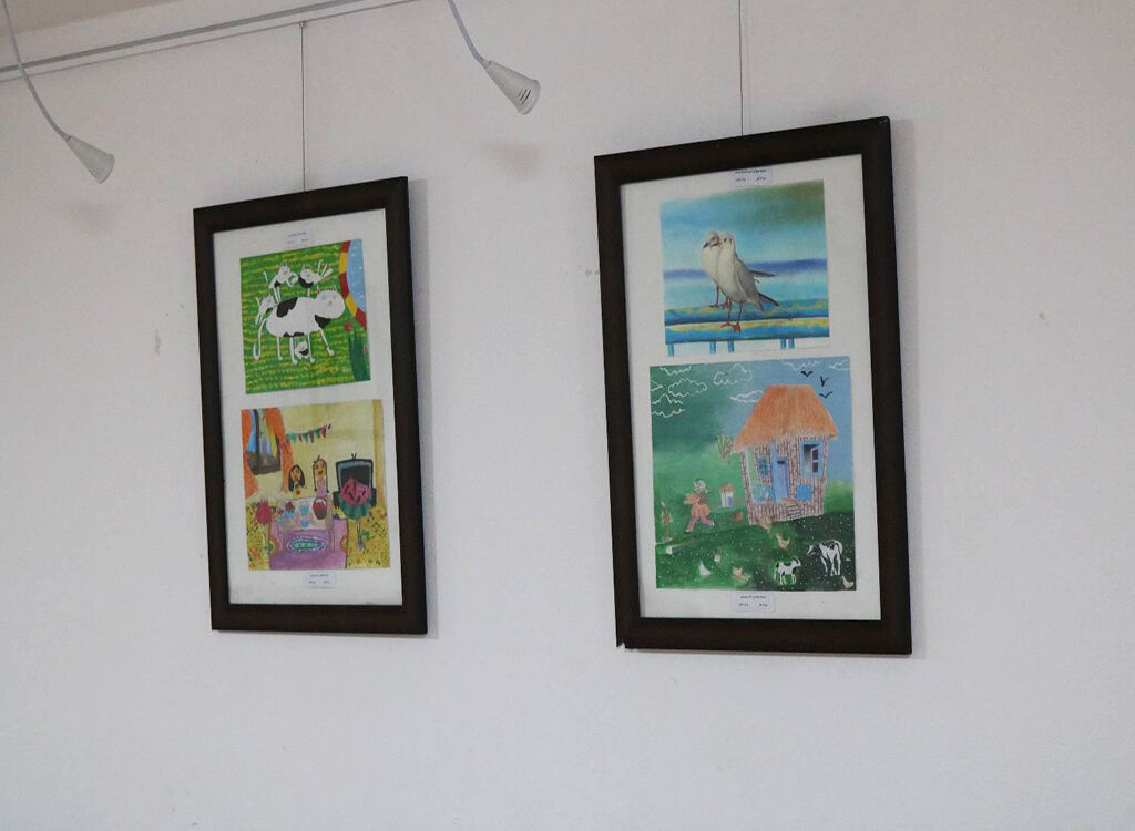 تجلی هویت ملی در قابِ هنر؛ بازدید مدیرکل امور اجتماعی استانداری گیلان از نمایشگاه «ایرانِ من»