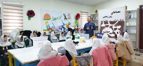 ویژه برنامه های هفته پژوهش در مراکز کانون پرورش فکری کودکان و نوجوانان استان آذربایجان غربی