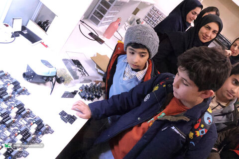 بازدید اعضای کانون چهارمحال و بختیاری از پارک علم فن‌آوری