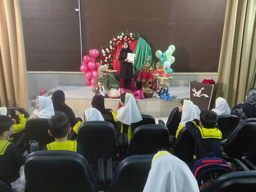 آیین شب یلدا با روایت قصه و آیین‌های کهن در مراکز کانون استان اردبیل گرامی داشته شد