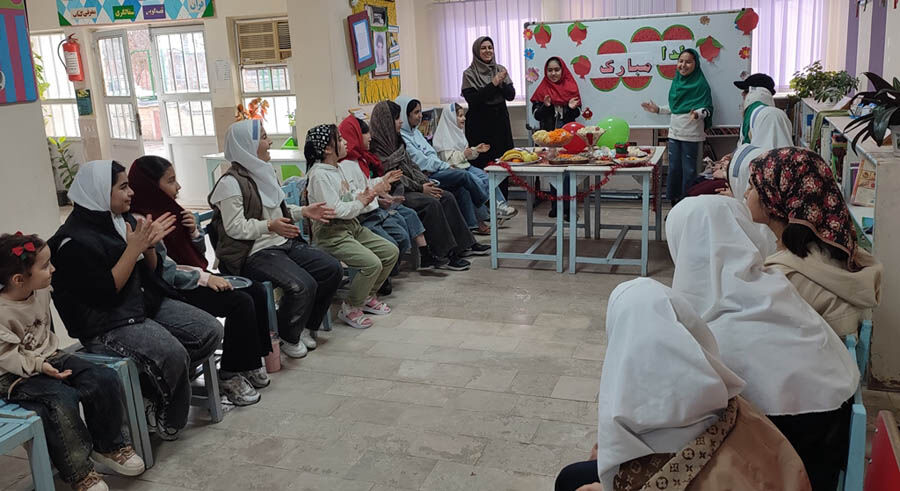 آیین شب یلدا با روایت قصه و آیینهای کهن در مراکز کانون استان اردبیل گرامی داشته شد