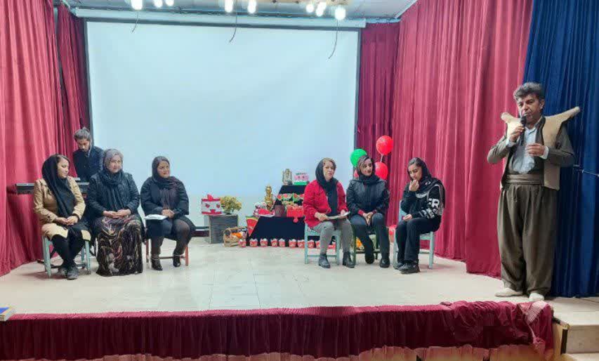 یلدایی به رنگ شادی در کانون روانسر جشن گرفته شد