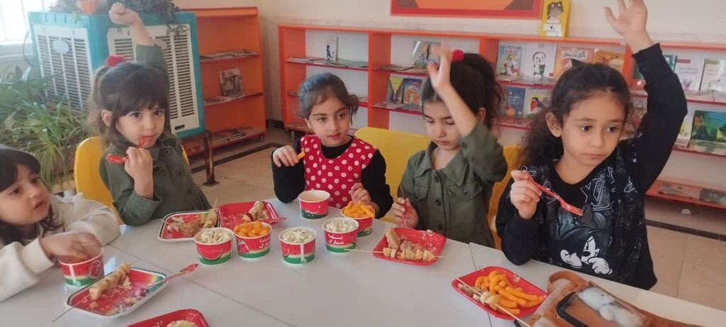 مرکز شماره ۱۲ کانون کرمانشاه میزبان یلدا با کودکستان «دارا و سارا» و خانوادههایشان در شد