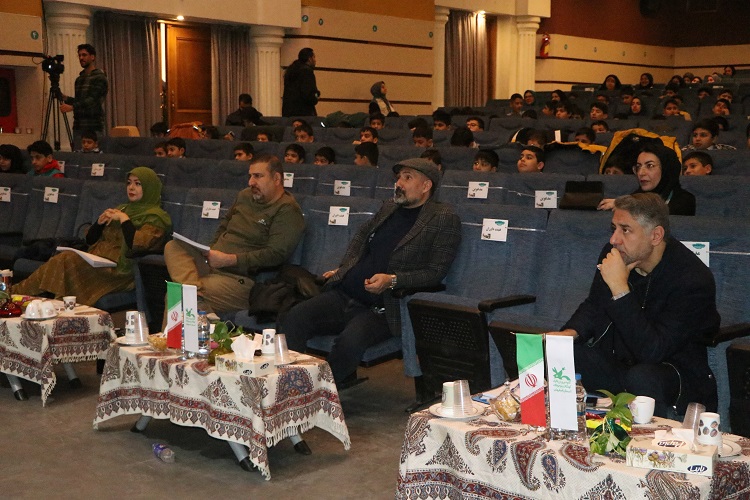 داوران مرحله استانی بیستو هفتمین جشنواره بینالمللی قصهگویی در اصفهان