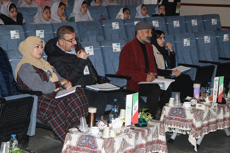 داوران مرحله استانی بیستو هفتمین جشنواره بینالمللی قصهگویی در اصفهان