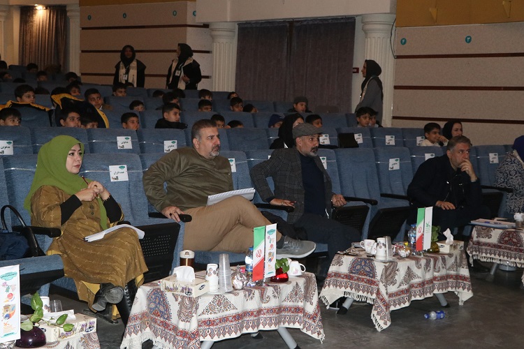 داوران مرحله استانی بیستو هفتمین جشنواره بینالمللی قصهگویی در اصفهان