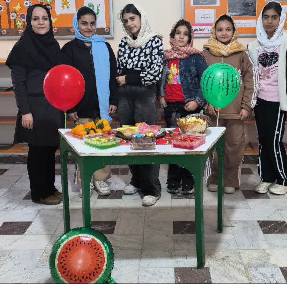 مربیان مرکز شماره ۳ یلدا را به مناطق کم‌برخوردار بردند