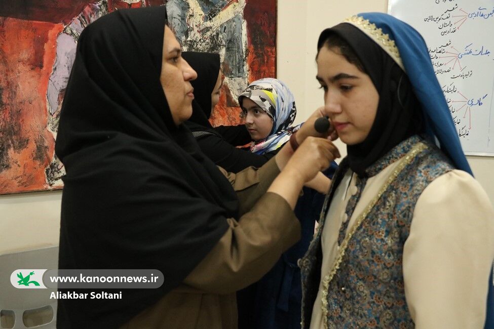 روز اول بیست و هفتمین جشنواره قصه‌گویی استان کرمان