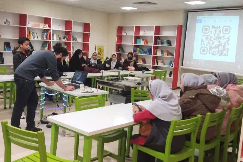 چشیدن طعم علم و خلاقیت 