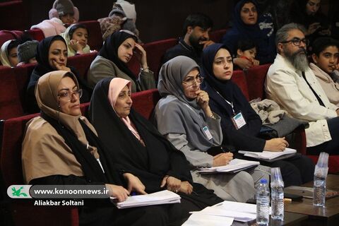 روز دوم بیست و هفتمین جشنواره قصه‌گویی استان کرمان