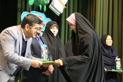 اختتامیه مرحله استانی بیست و هفتمین جشنواره بین المللی قصه گویی کانون پرورش فکری کودکان و نوجوانان استان آذربایجان غربی