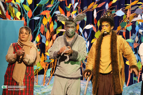 نمایش«الاغ سم‌طلا» کانون چهارمحال و بختیاری