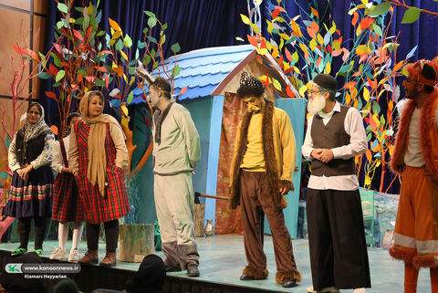 نمایش«الاغ سم‌طلا» کانون چهارمحال و بختیاری