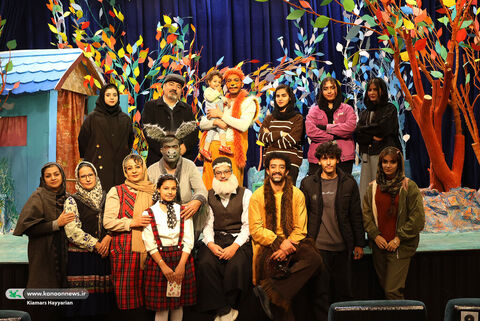 نمایش«الاغ سم‌طلا» کانون چهارمحال و بختیاری