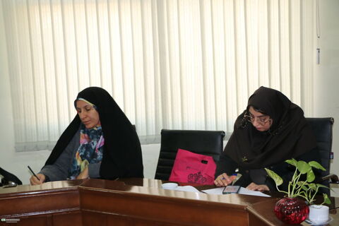 نشست یک روزه مسئولین مراکز جدید در کانون فارس