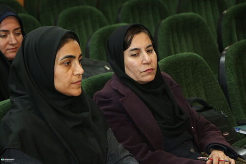 نشست یک روزه مسئولین مراکز جدید در کانون فارس