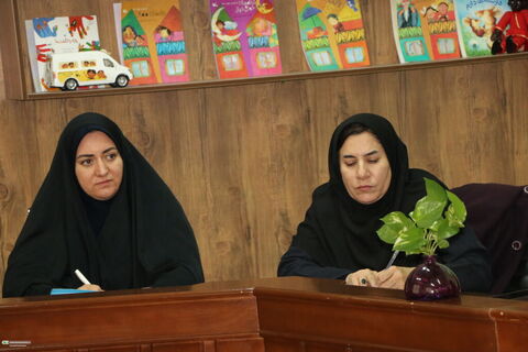 نشست یک روزه مسئولین مراکز جدید در کانون فارس