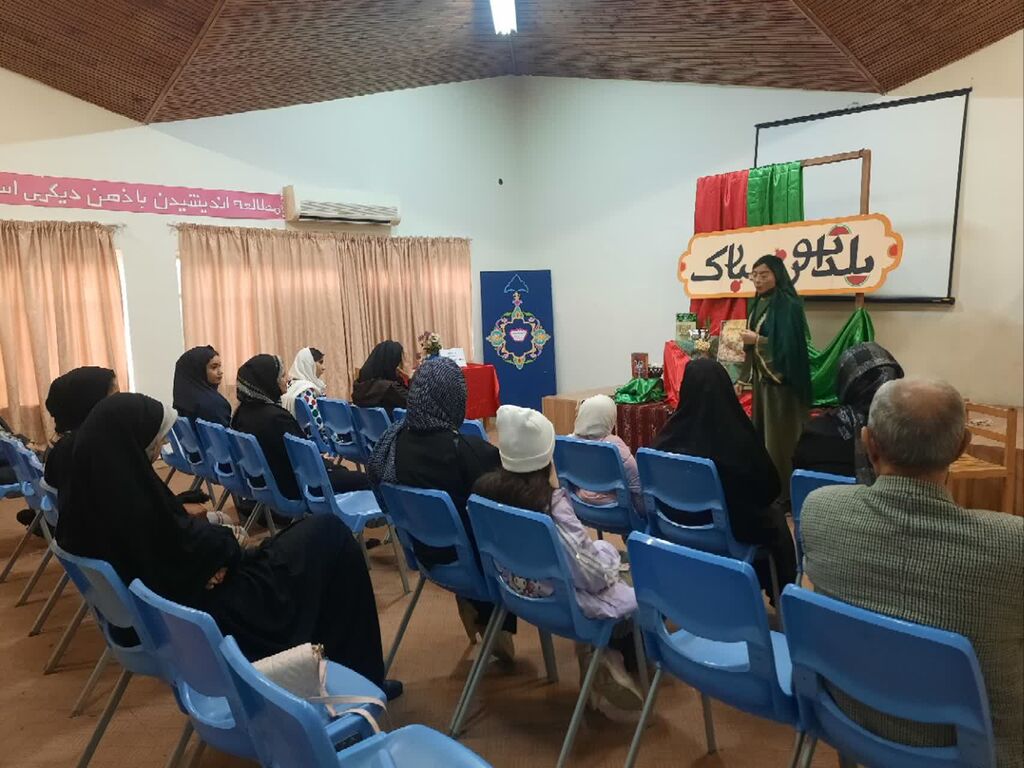 بررسی زبان شعر در نشست ادبی انجمن شاعران نوجوان گرگان