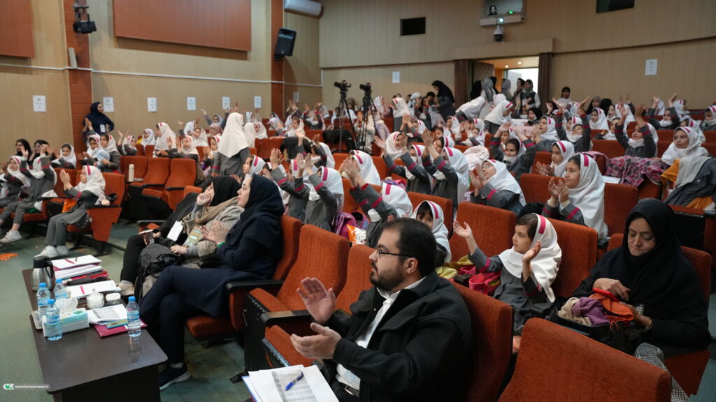 آغاز اولین روز رده استانی بیستوهفتمین جشنواره بینالمللی قصهگویی در زنجان