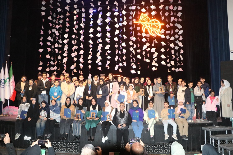 برگزیدگان مرحله استانی بیستوهفتمین جشنواره بینالمللی قصهگویی در استان اصفهان معرفی شدند