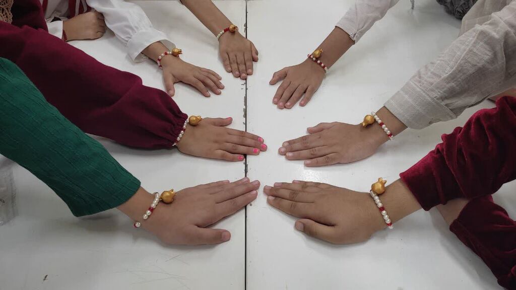 کارگاه دستسازههای یلدایی در مرکز زیباشهر بندرعباس