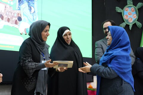 گزارش تصویری2/ آئین اختتامیه بیست‌و هفتمین مرحله استانی جشنواره قصه‌گویی استان همدان