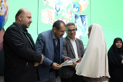 گزارش تصویری2/ آئین اختتامیه بیست‌و هفتمین مرحله استانی جشنواره قصه‌گویی استان همدان