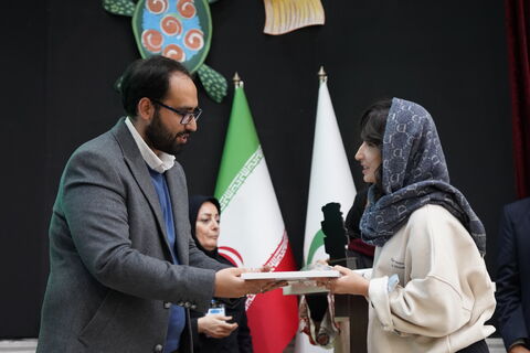 گزارش تصویری2/ آئین اختتامیه بیست‌و هفتمین مرحله استانی جشنواره قصه‌گویی استان همدان