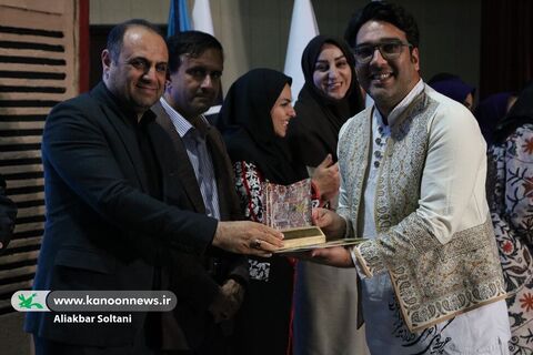 آیین اختتامیه جشنواره قصه‌گویی بیست و هفتم استان کرمان