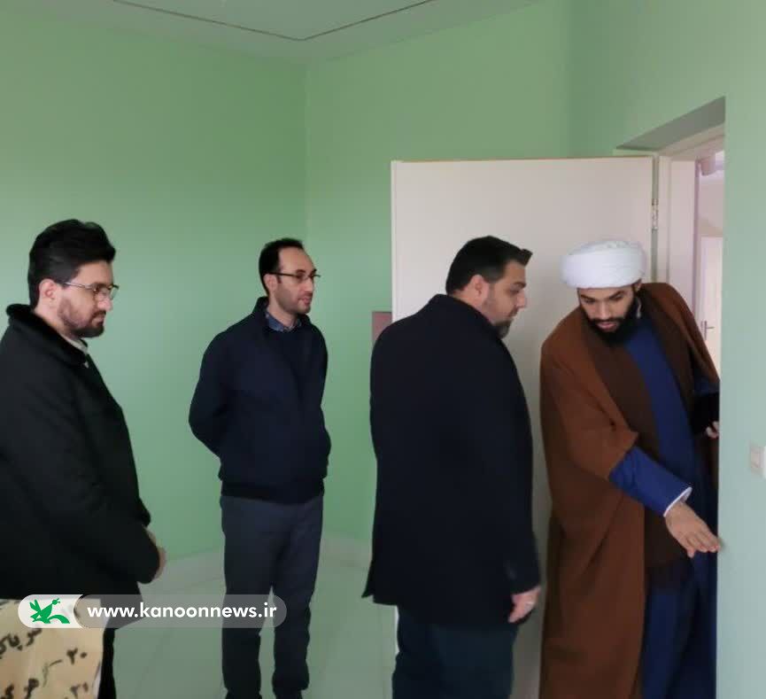 بازدید معاون توسعه مدیریت و منابع کانون کشور از مراکز فرهنگیهنری استان زنجان