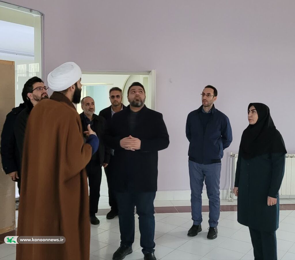 بازدید معاون توسعه مدیریت و منابع کانون کشور از مراکز فرهنگیهنری استان زنجان