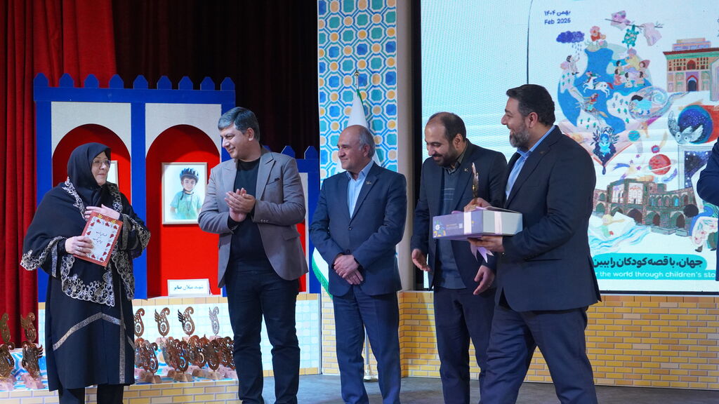 تقدیر از چهرههای ماندگار قصهگویی استان