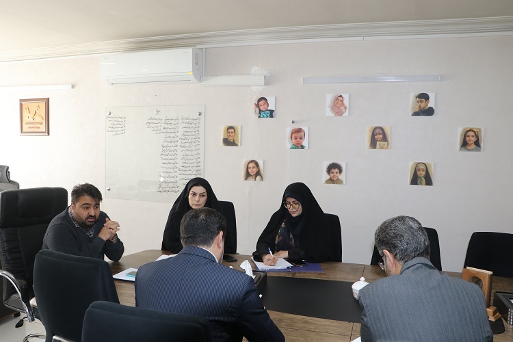 معاون پرورشی ادارهکل آموزش و پرورش استان اصفهان مهمان مدیرکل کانون شد