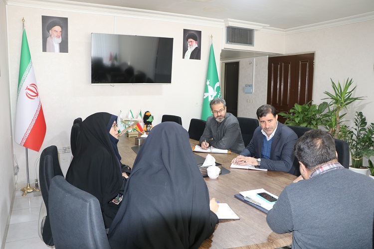 معاون پرورشی ادارهکل آموزش و پرورش استان اصفهان مهمان مدیرکل کانون شد