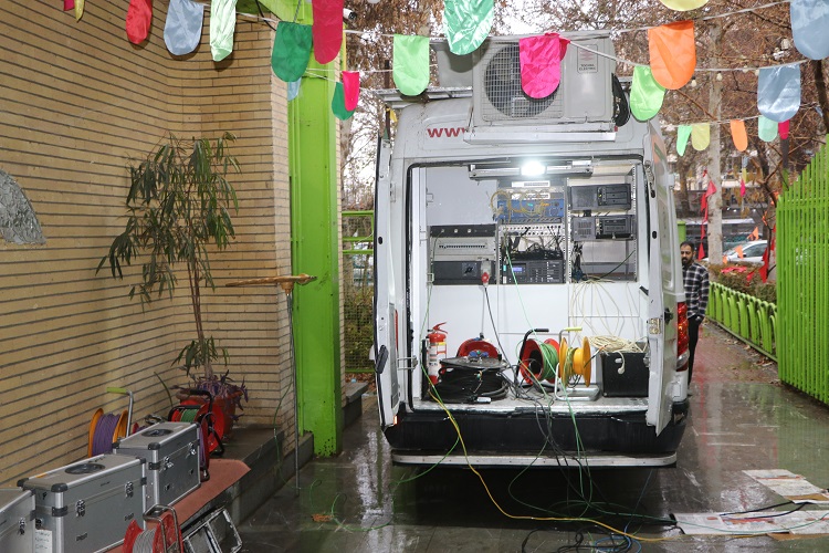 برگزاری کارگاههای فرهنگی، هنری و ادبی همزمان با پرتاپ ماهوارها