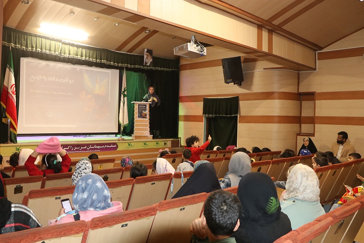 برگزاری کارگاه‌های فرهنگی، هنری و ادبی هم‌زمان با پرتاپ ماهوارها