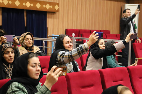 کودکان اردبیلی پرتاب سه ماهواره را جشن گرفتند