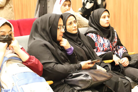 کودکان اردبیلی پرتاب سه ماهواره را جشن گرفتند