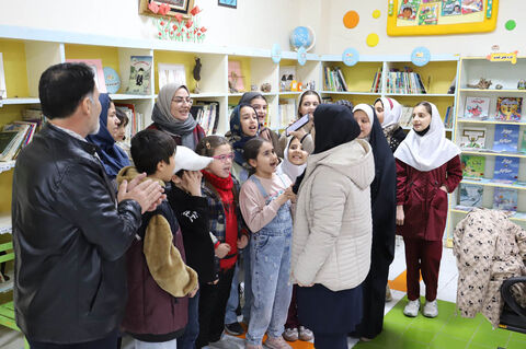 کودکان اردبیلی پرتاب سه ماهواره را جشن گرفتند