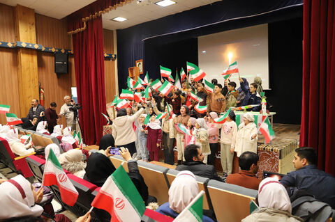 کودکان اردبیلی پرتاب سه ماهواره را جشن گرفتند