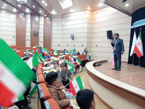 کانون علوم و فناوری‌های نوین ایران مرکز هرمزگان همزمان با رویداد "تا ثریا" از قاب دوربین